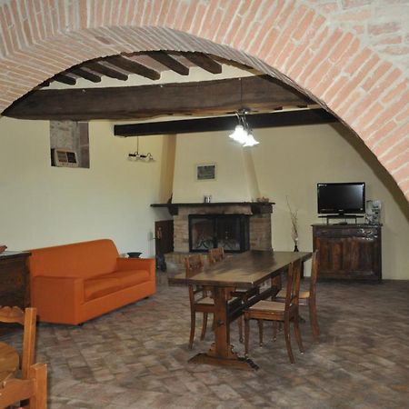 Farm Stay Il Carro Del Colle โกลเลวาเลนซา ภายนอก รูปภาพ
