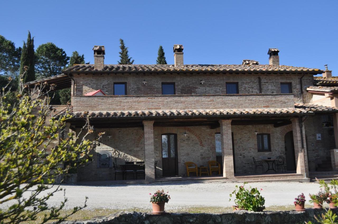 Farm Stay Il Carro Del Colle โกลเลวาเลนซา ภายนอก รูปภาพ